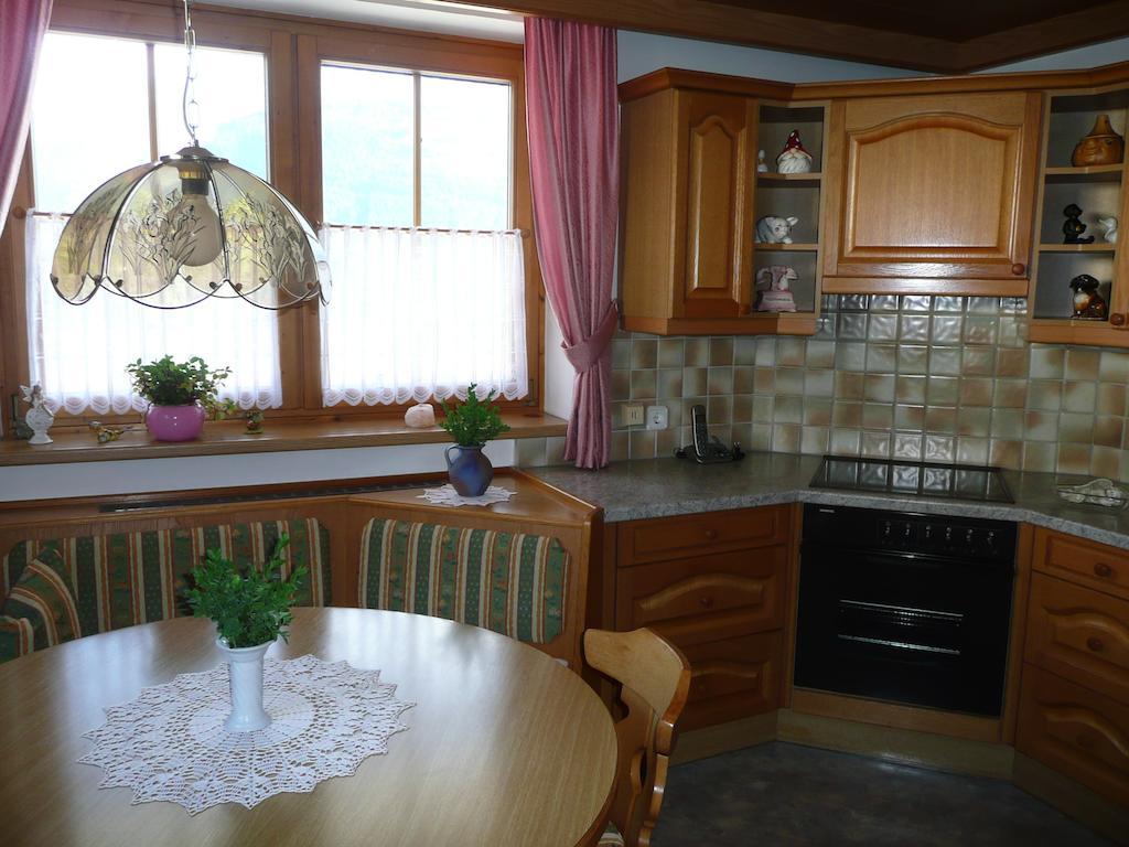 Vila Haus Rosi Uttendorf Pokoj fotografie