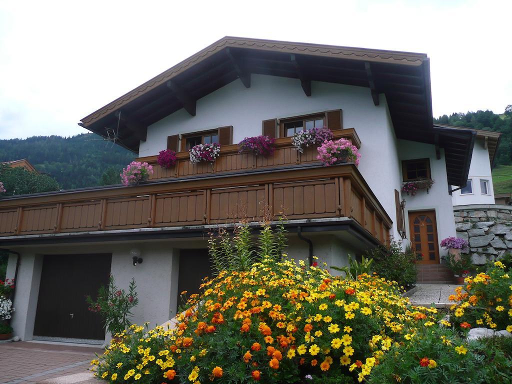 Vila Haus Rosi Uttendorf Pokoj fotografie