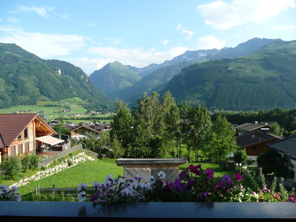 Vila Haus Rosi Uttendorf Pokoj fotografie
